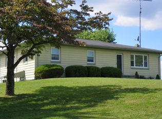 42 Moulstown Rd, Abbottstown, PA 17301