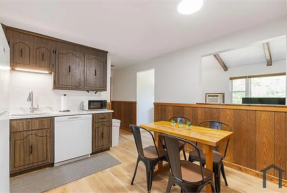 18 Strawberry Hill Rd — Photo 17