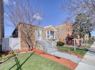 3812 N Kimball Ave, Chicago, IL 60618