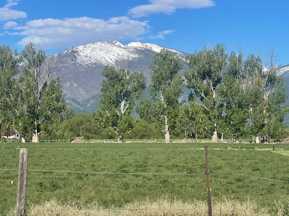 233 Blue Ln, Hamilton, MT 59840