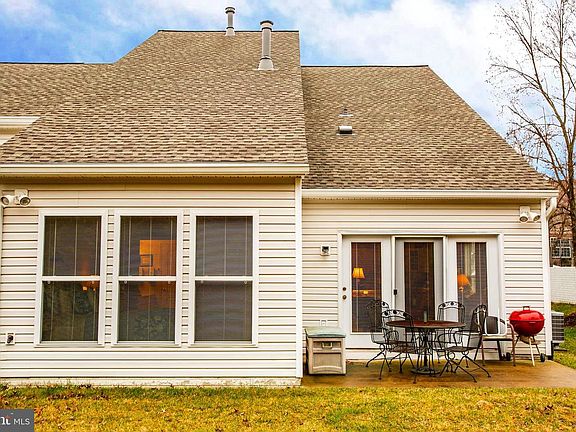 4th image of 36 Harborton Ln