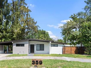 359 NE 158th St, Miami, FL 33162