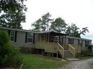 112 Hotel Branch Ln, Richlands, NC 28574