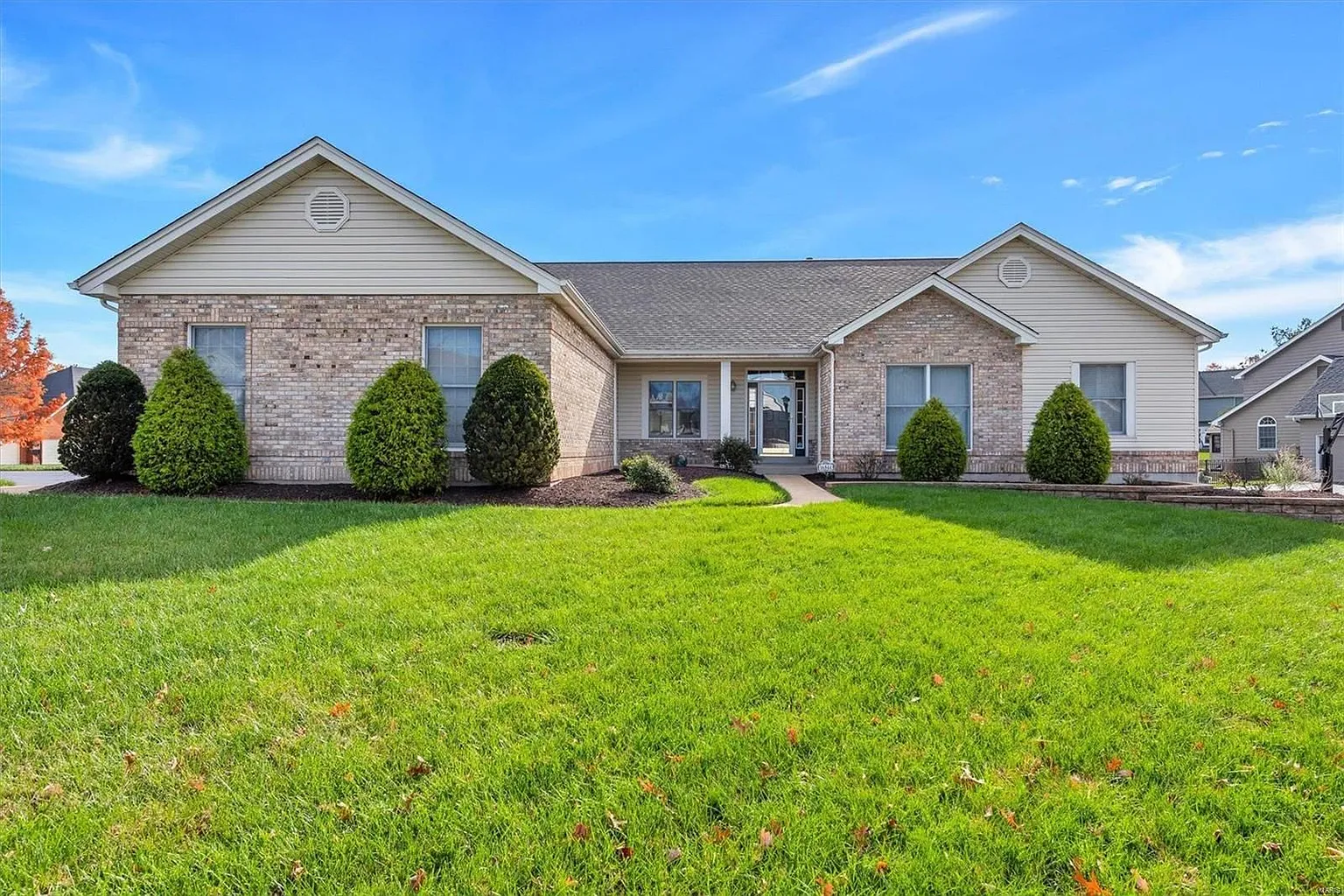 16844 Sunset Circle Dr photo 1