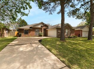 10806 Cliffton Forge Dr, Houston, TX 77065