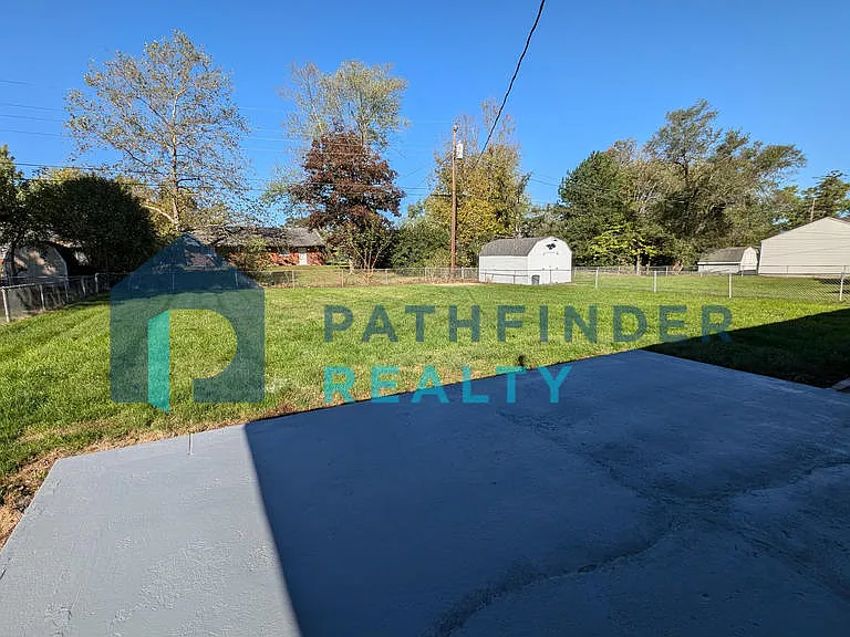 61 Brookhaven Dr — Photo 2