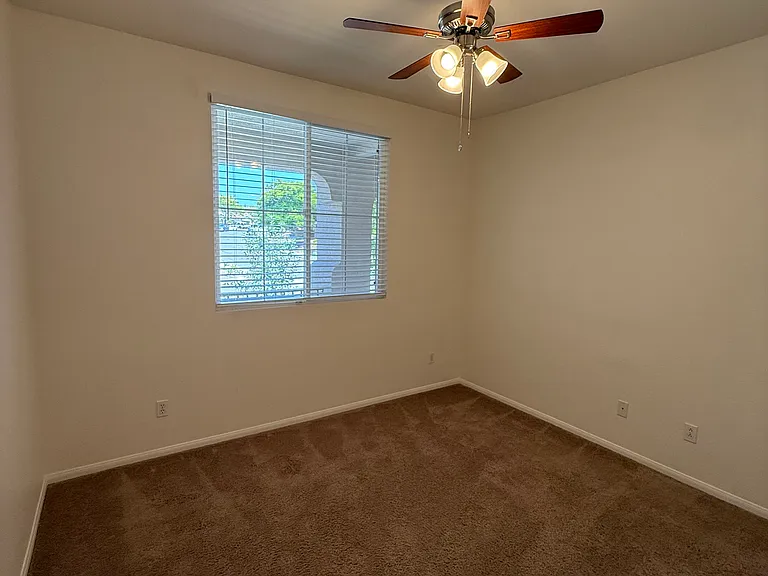 556 Rocking Horse Dr — Photo 23