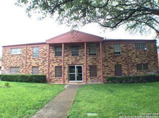 235 W Silver Sands Dr APT 2, San Antonio, TX 78216