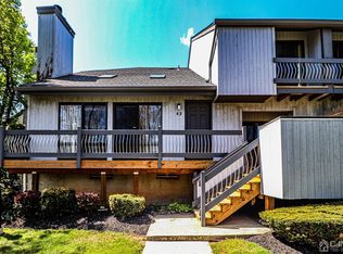 42 Lilac Ct, Monmouth Junction, NJ 08852