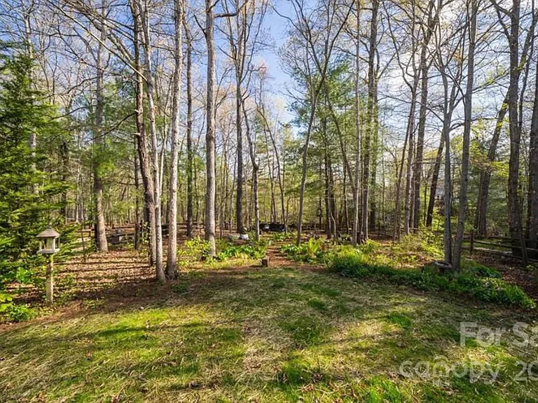 119 Mountain Dr — Photo 8
