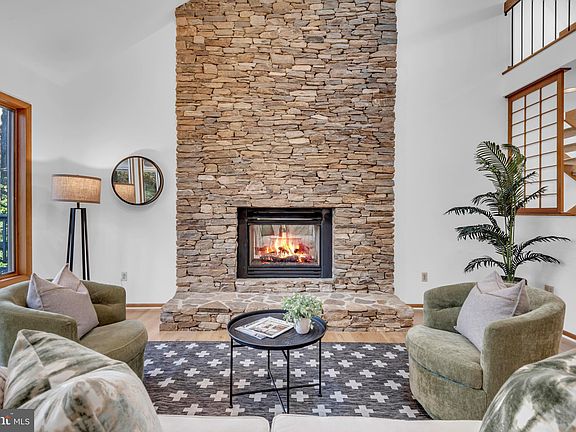 4th image of 1815 Millridge Ct