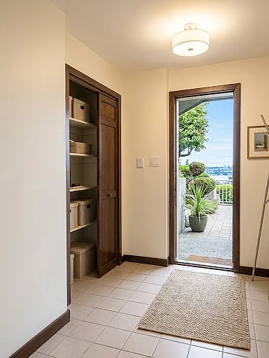 1 bed, 1100 sqft, $2,795 — Photo 2
