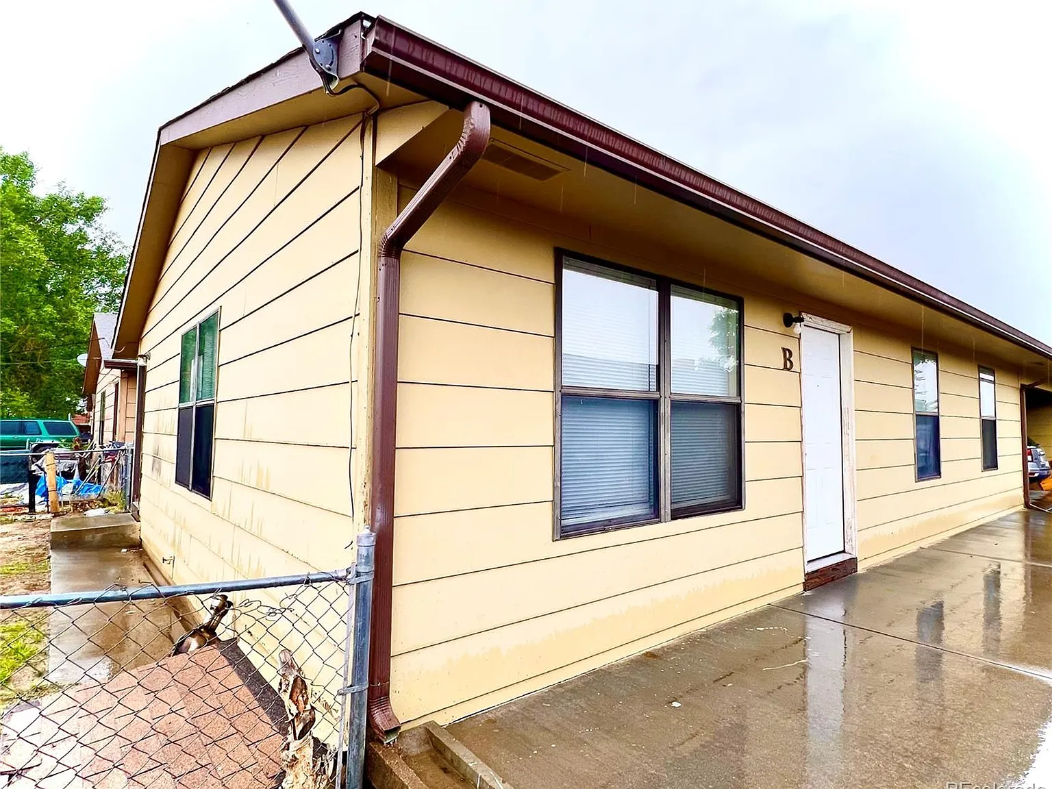 3 bed, 2.0 bath, 1064 sqft, $1,495 — Photo 3