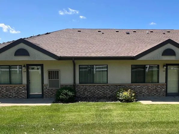 520 S 1st Ave APT 116, New Hampton, IA 50659