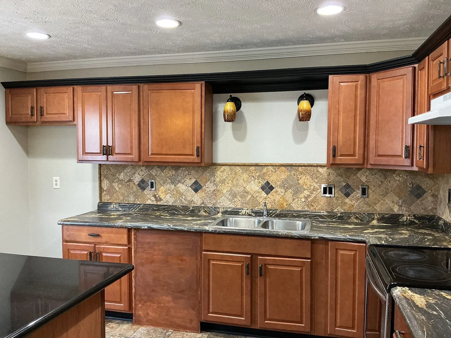 3 bed, 1220 sqft, $1,550 — Photo 3