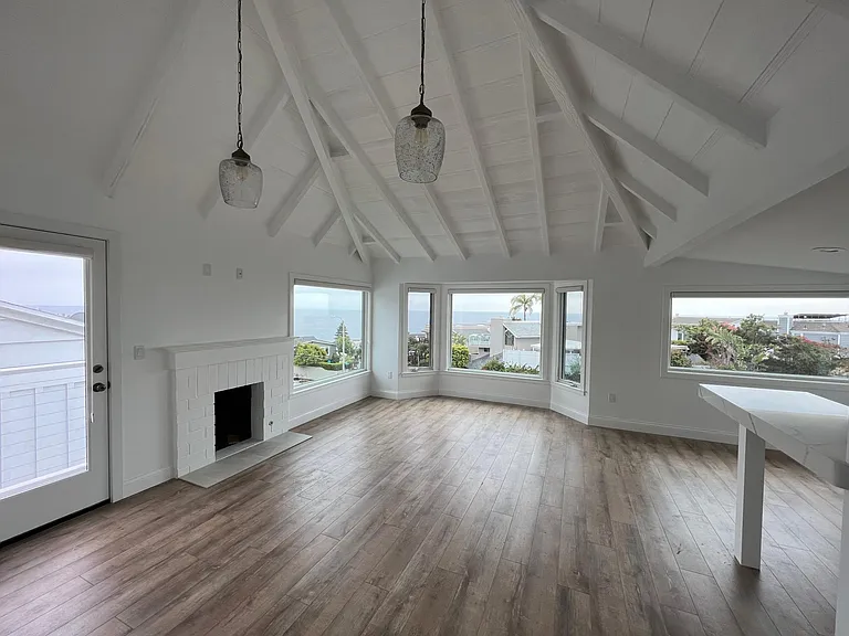 2742 S Coast Hwy — Photo 7