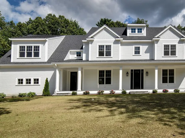 26 Valley Rd, Dover, MA 02030