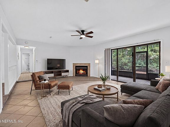 4th image of 3801 CROWN POINT Road #2061