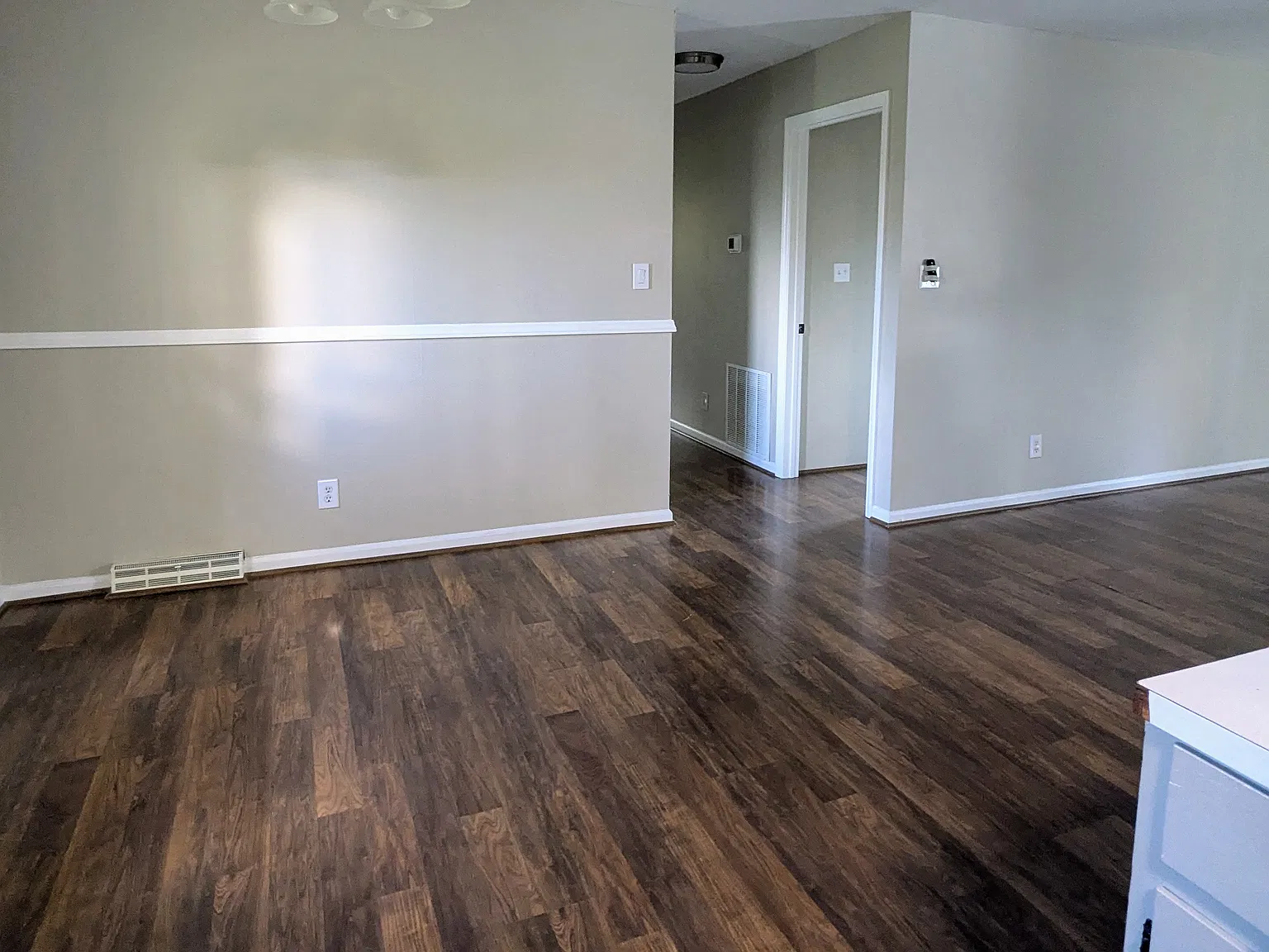 3 bed, 1288 sqft, $2,450 — Photo 3