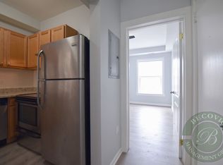 7445-51 N Greenview Ave #313, Chicago, IL 60626