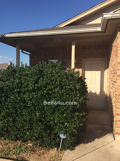 2nd image of 2206 S Bagdad Rd