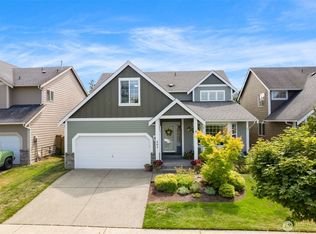 203 Robin St, Orting, WA 98360