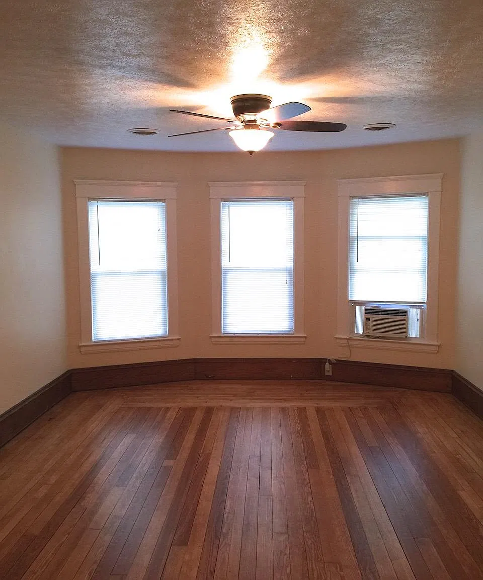 1 bed, 800 sqft, $1,200 — Photo 1