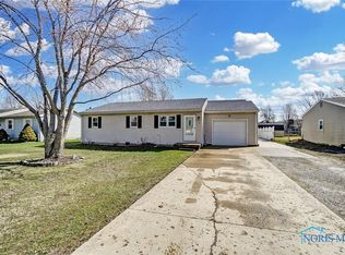 208 Wabash Ave, North Baltimore, OH 45872