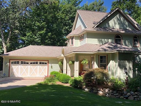 3rd image of 2976 Peach Creek Ct