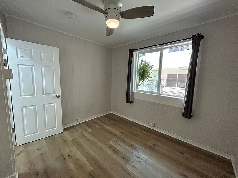 2620 Date St — Photo 11