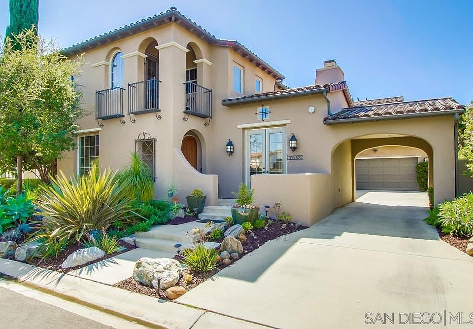 1st image of 7543 Delfina
