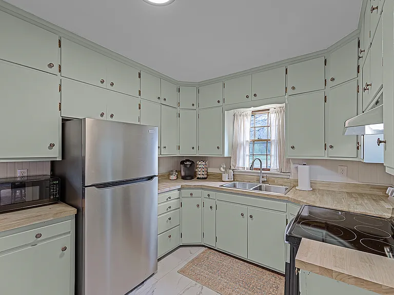 531 Westwood Ave — Photo 5