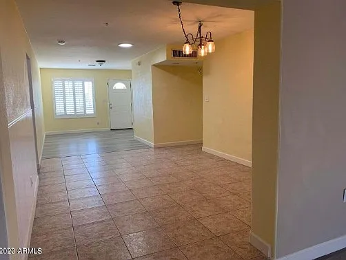 557 S Sunwood Cir — Photo 11