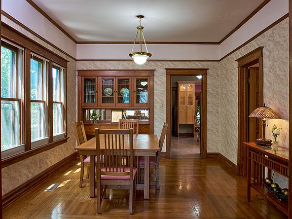 5th image of 831 Circle Ave