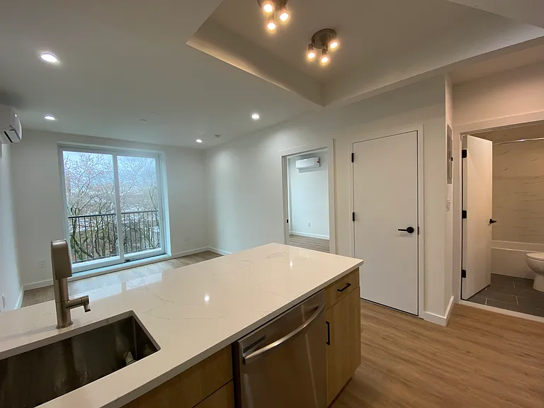 103 Schenectady Ave #4B — Photo 1
