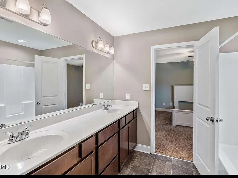 2318 Denham Way — Photo 5