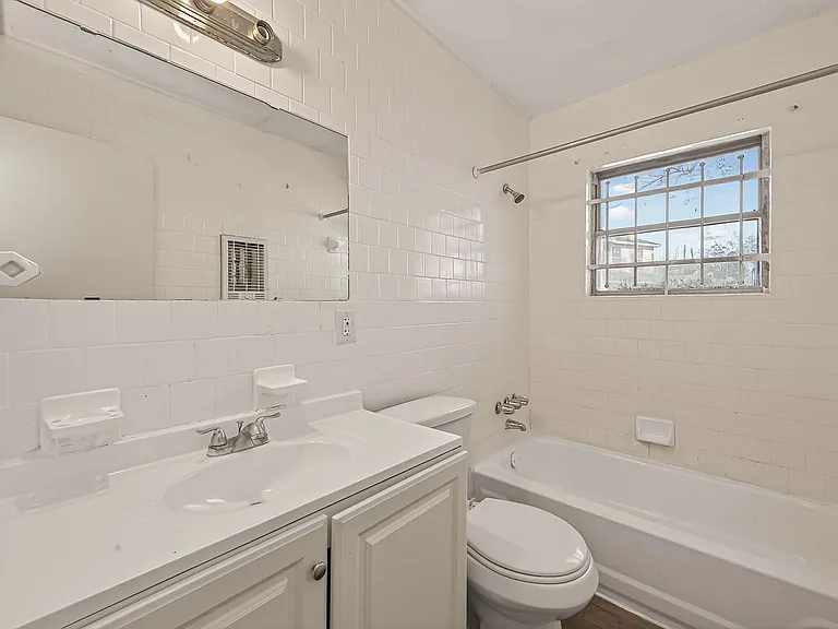 5315 W Bellfort Ave — Photo 9