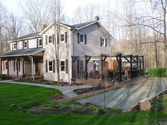 Entertainment deck + bocce
