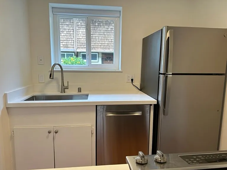 19 Pixley Ave — Photo 15