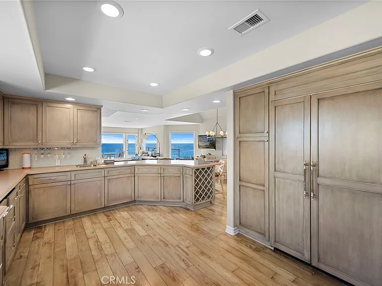 603 S Coast Hwy #A — Photo 10