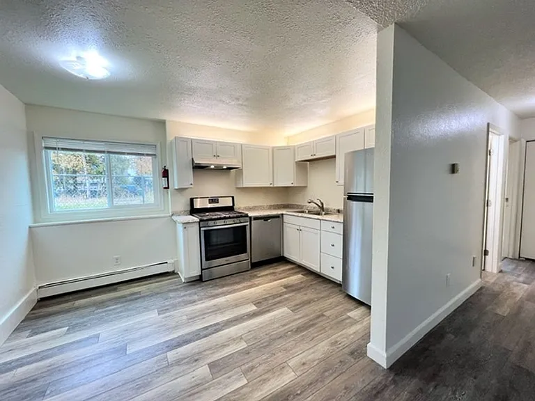 1555 Latouche St — Photo 6