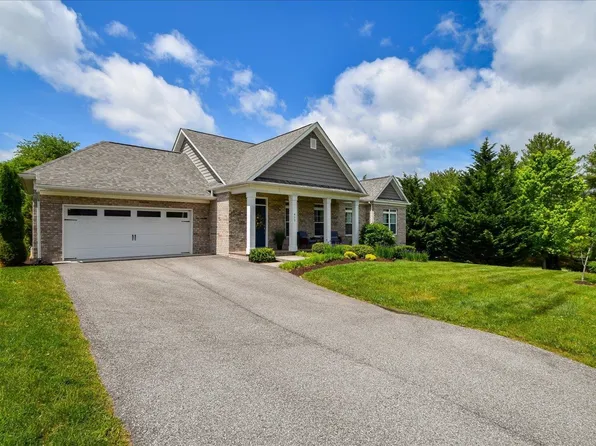 402 Prospect St, Blacksburg, VA 24060