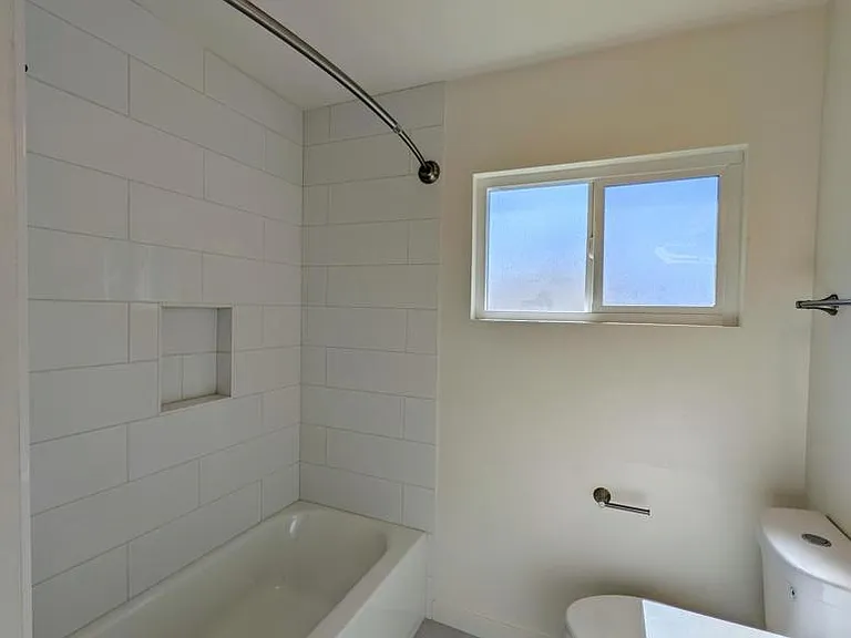 4024 Monterey Rd — Photo 8