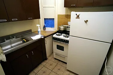 Rented by Gutnick Realty LLC