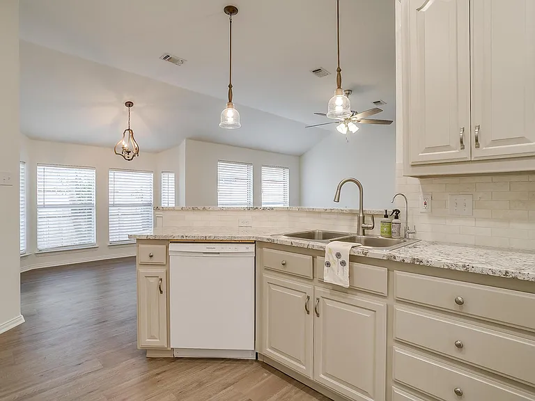 3212 Riverwood Dr — Photo 27