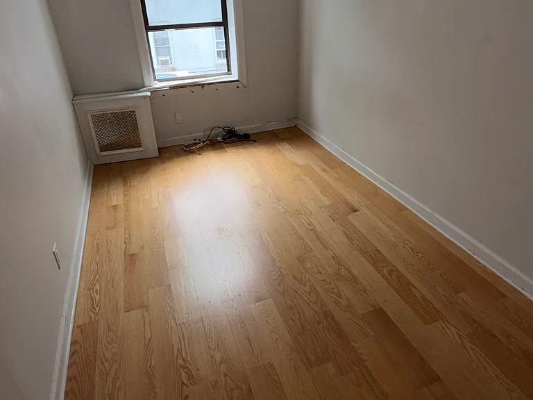 33-08 Ditmars Blvd #1 — Photo 6