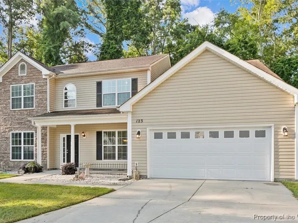 123 Seasons Walk Ct, Yorktown, VA 23690