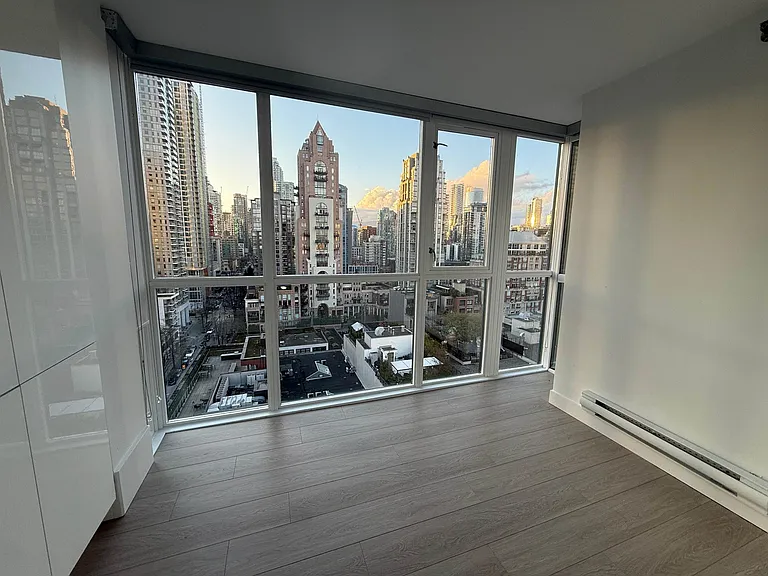 289 Drake St #1801 — Photo 14