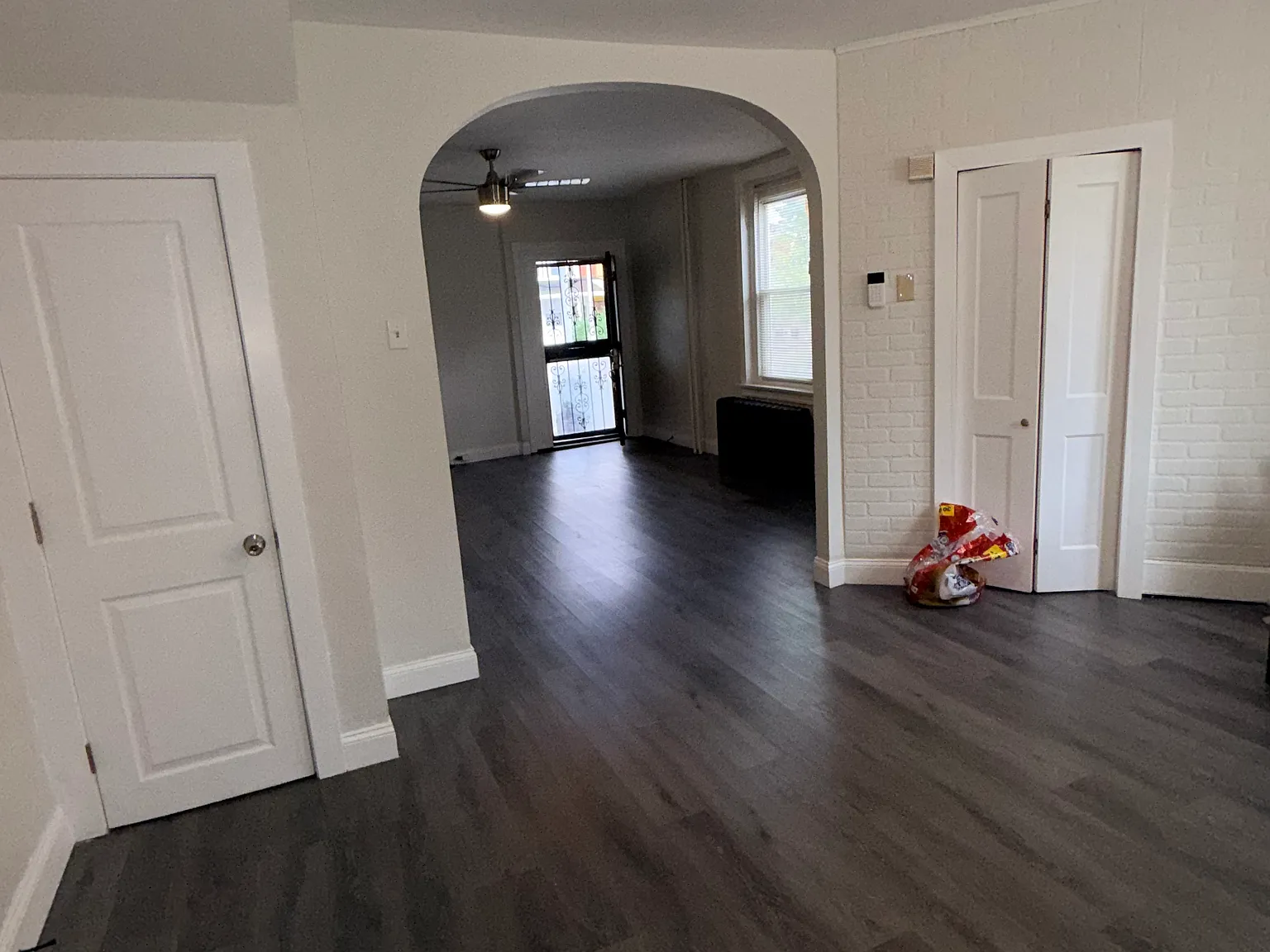 6020 Walnut St — Photo 2