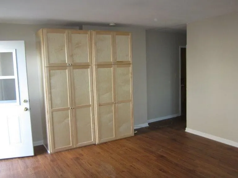 529 N Pinckney St — Photo 11